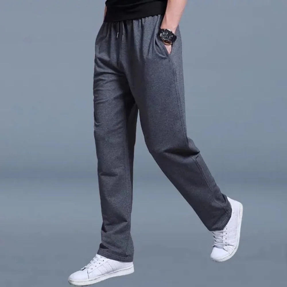 Axel | Herren Jogginghose mit Taschen, bequeme Sporthose lang