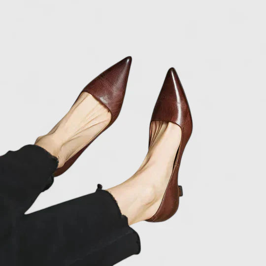 Rassy | Damen Pumps Spitze Zehenpartie Kitten Heel Elegant