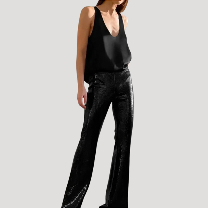 Katja | Damen Tanktop Tiefem V-Ausschnitt Ärmellos - Black - Image 2