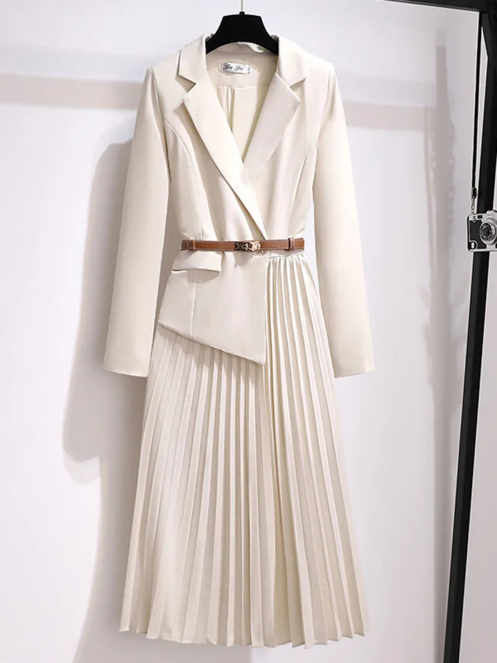 Larissa | Damen Plissee Midikleid mit Gürtel - Beige - Image 1