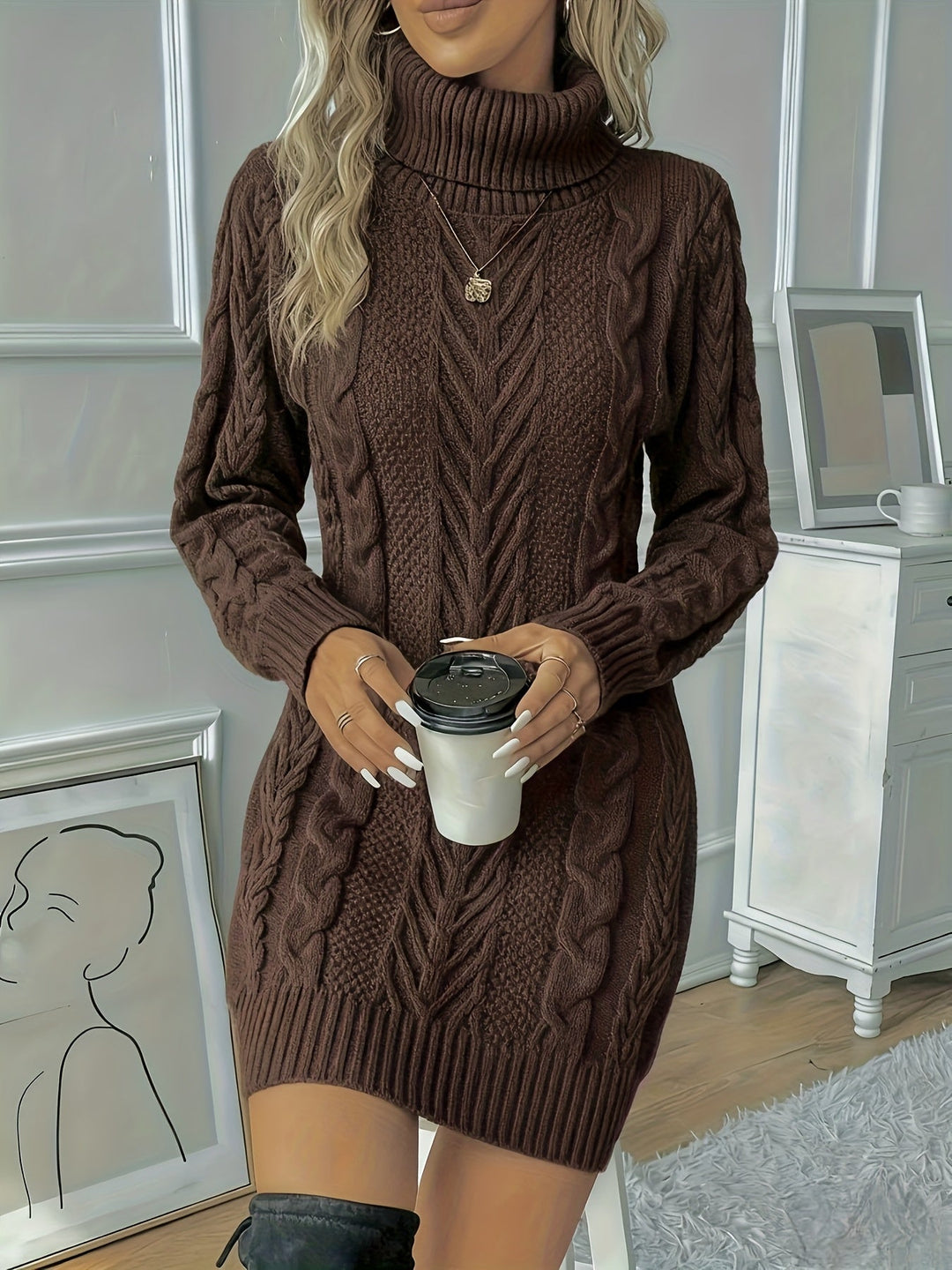 Leena | Damen Strickkleid mit Rollkragen und Zopfmuster - Beige - Image 3