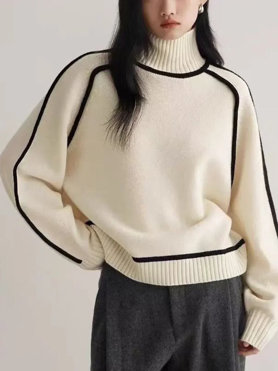 Levka | Damen Rollkragen Pullover Oversized - Cream - Image 3