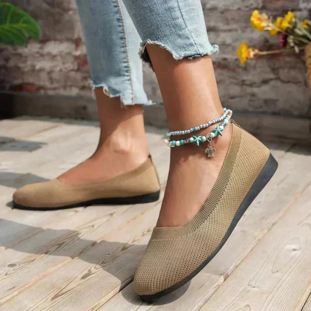 Lieselotte | Damen Slip-on Flache Ballerinas - Beige - Image 1