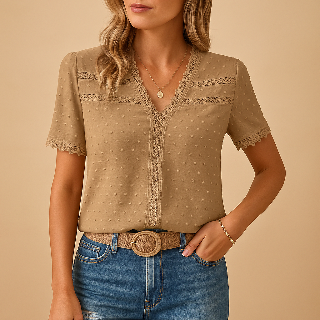 Lisette | Damen Spitzenbluse V-Ausschnitt Kurzarm - Camel - Image 1