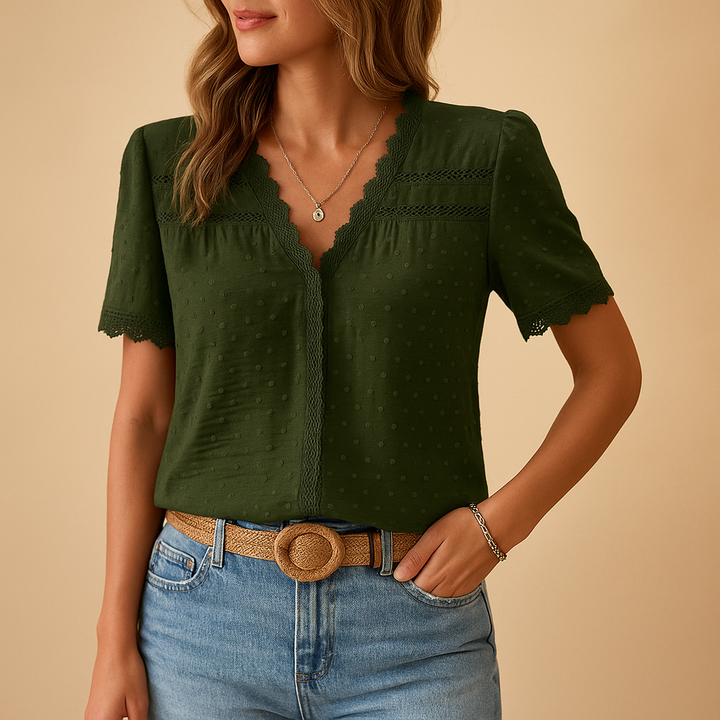 Lisette | Damen Spitzenbluse V-Ausschnitt Kurzarm - Camel - Image 2