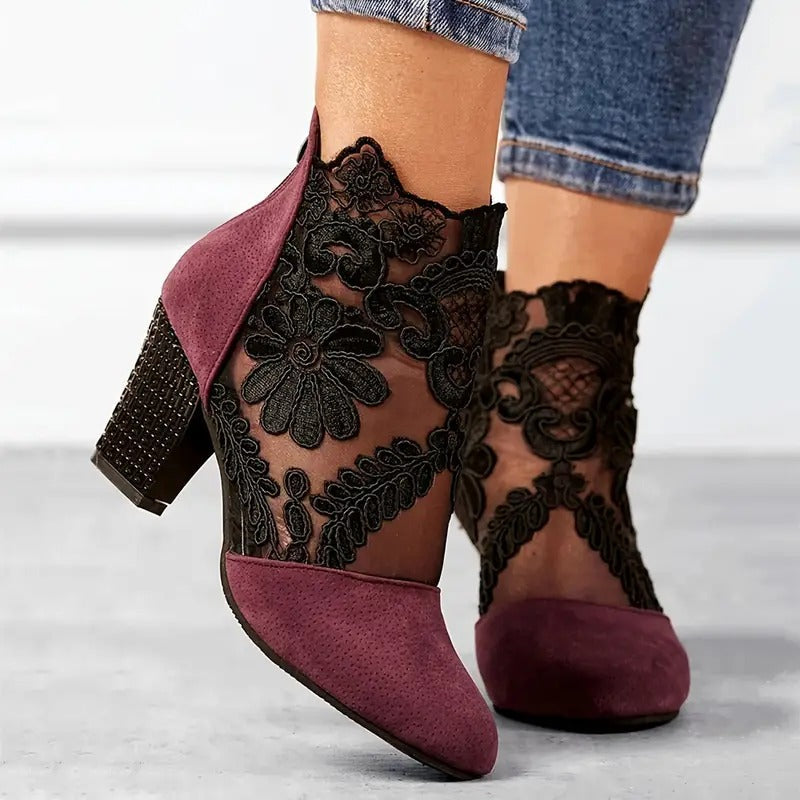 Léontine | Damen Spitze Stiefeletten mit Blockabsatz - Burgundy - Image 1