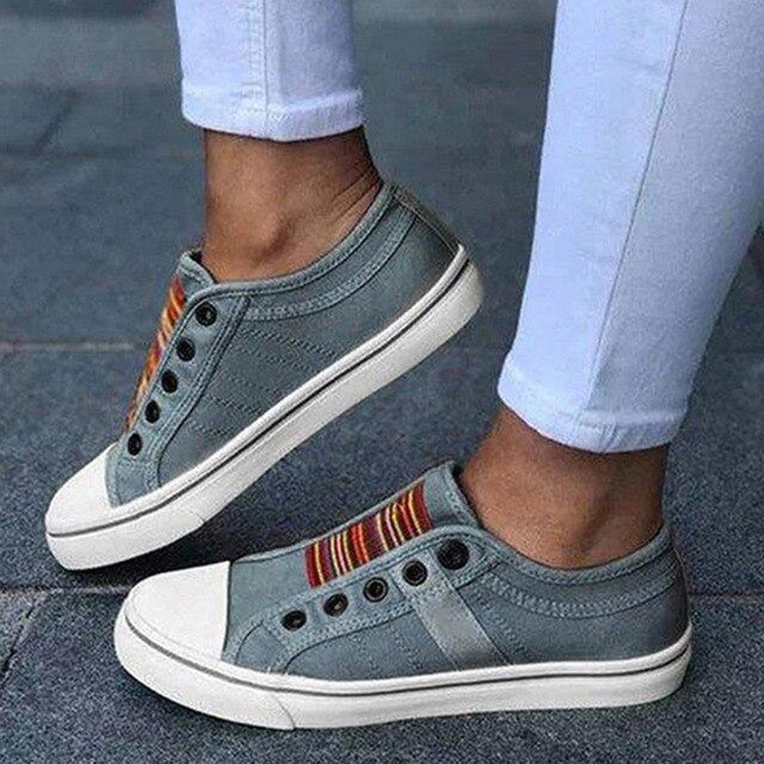 Marlies | Damen Casual Sneaker mit Streifendetail - Grey - Image 1