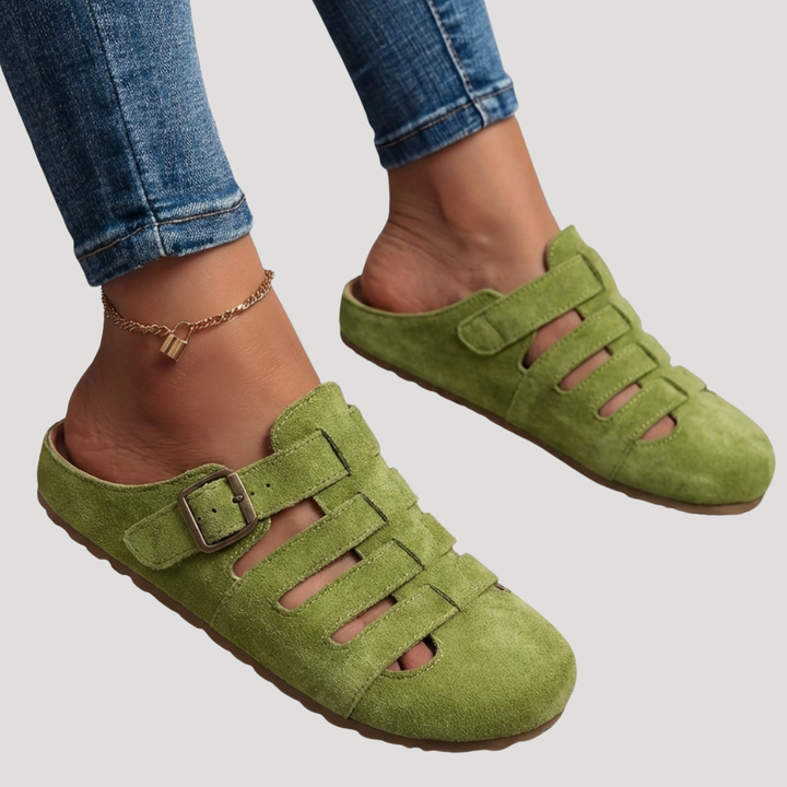 Matilda | Damen Schnallen Clogs mit Cut-Out Details - Yellow - Image 4