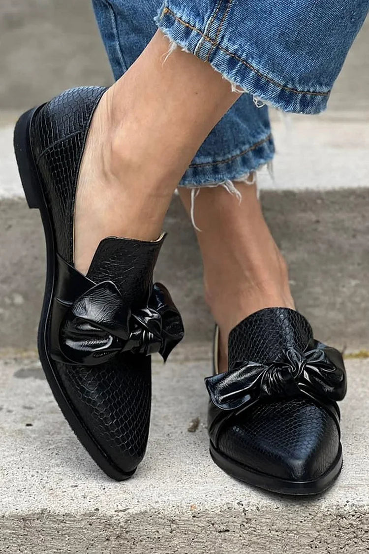 Meliora | Damen Schwarze Loafer mit Schleife - Black - Image 3