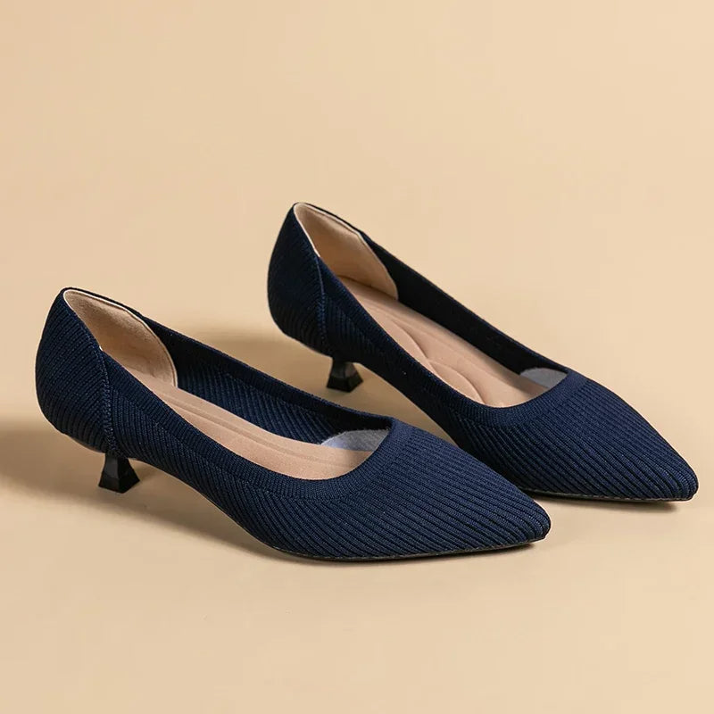 Meret | Damen Kitten Heel Pumps Spitze Slip-on - Taupe - Image 4
