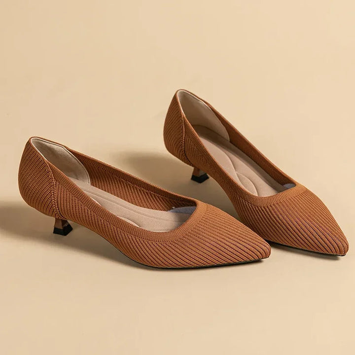 Meret | Damen Kitten Heel Pumps Spitze Slip-on - Taupe - Image 5