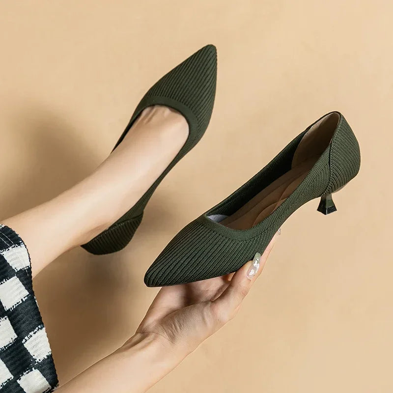 Meret | Damen Kitten Heel Pumps Spitze Slip-on - Taupe - Image 7