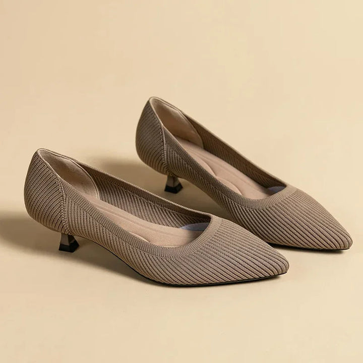 Meret | Damen Kitten Heel Pumps Spitze Slip-on - Taupe - Image 9