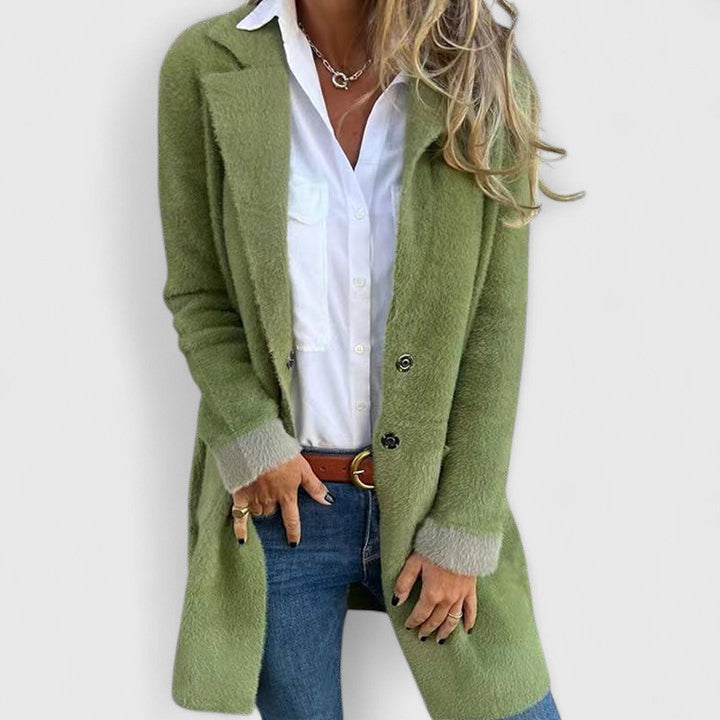 Ragnhildr | Damen Lange Strickjacke mit Knöpfen - Green - Image 1