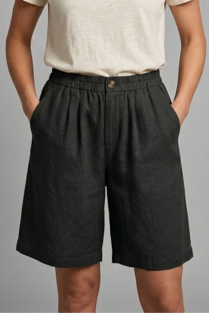 Rania | Damen Bermuda Shorts mit Kordelzug - Khaki - Image 15