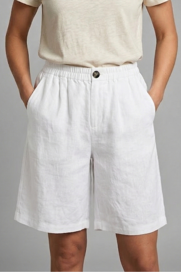 Rania | Damen Bermuda Shorts mit Kordelzug - Khaki - Image 16