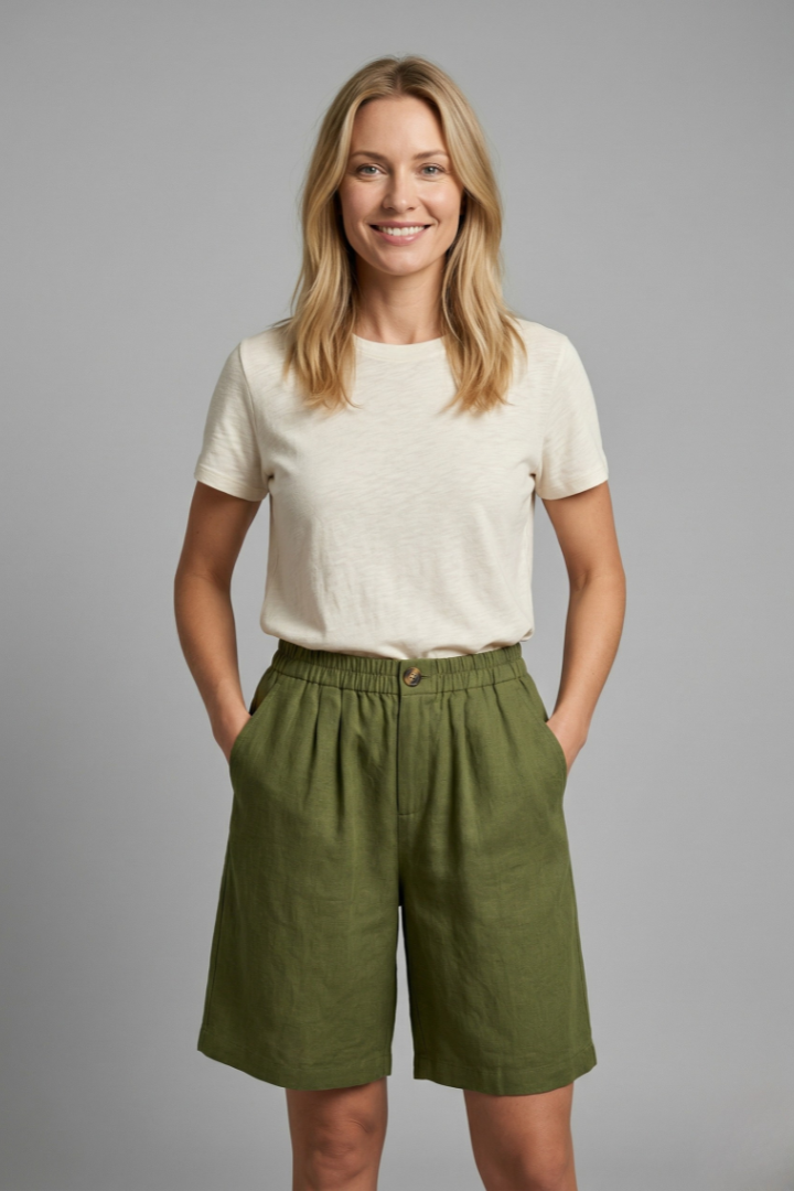 Rania | Damen Bermuda Shorts mit Kordelzug - Khaki - Image 2