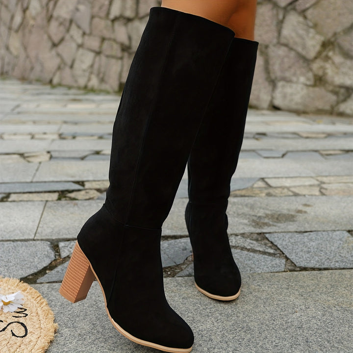 Solange | Damen Kniehohe Stiefel mit Blockabsatz - Brown - Image 11