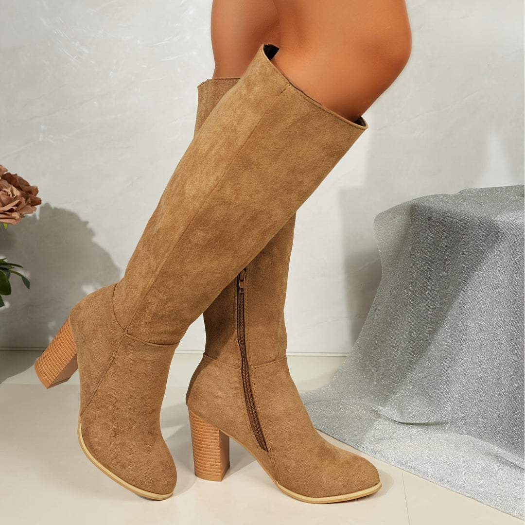 Solange | Damen Kniehohe Stiefel mit Blockabsatz - Brown - Image 7