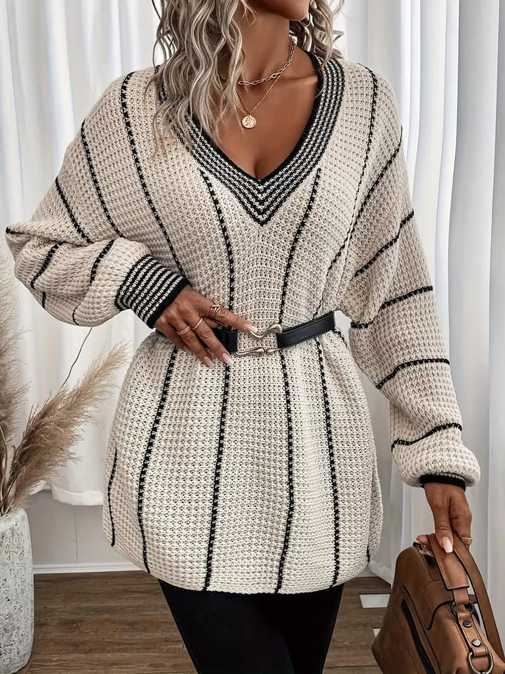 Solbeke | Damen Oversize Strickpullover mit V-Ausschnitt - Cream - Image 4