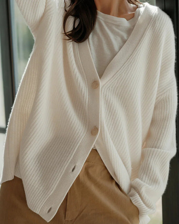 Solveig | Damen Oversize Strickjacke mit V-Ausschnitt - Taupe - Image 3