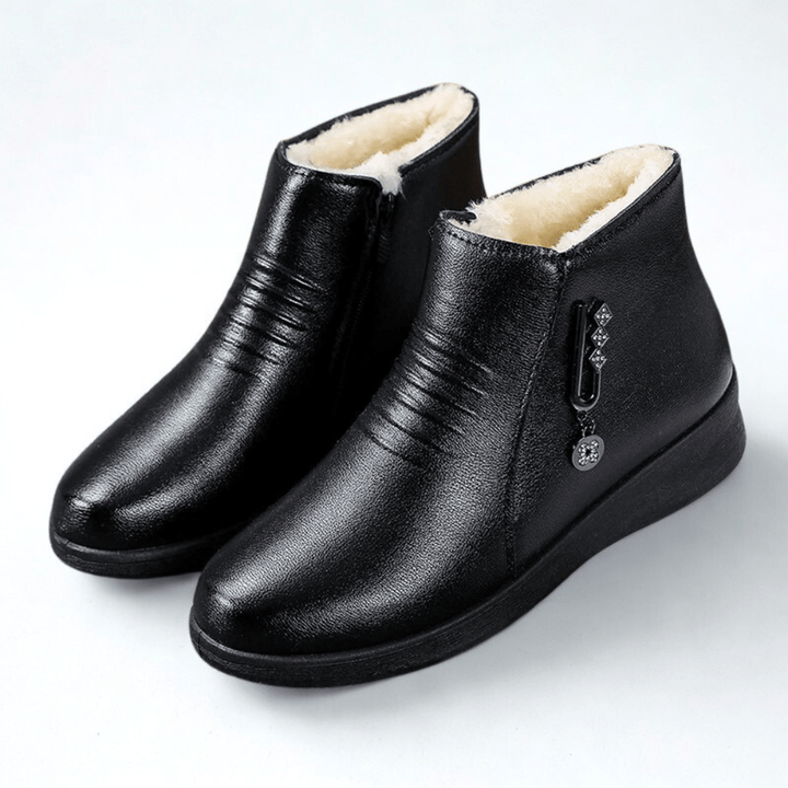 Solveig | Damen Winterstiefel gefütterte Stiefeletten - Black - Image 1