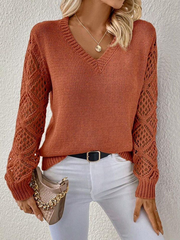 Sorcha | Damen Strickpullover V-Ausschnitt Häkelärmel - Beige - Image 3