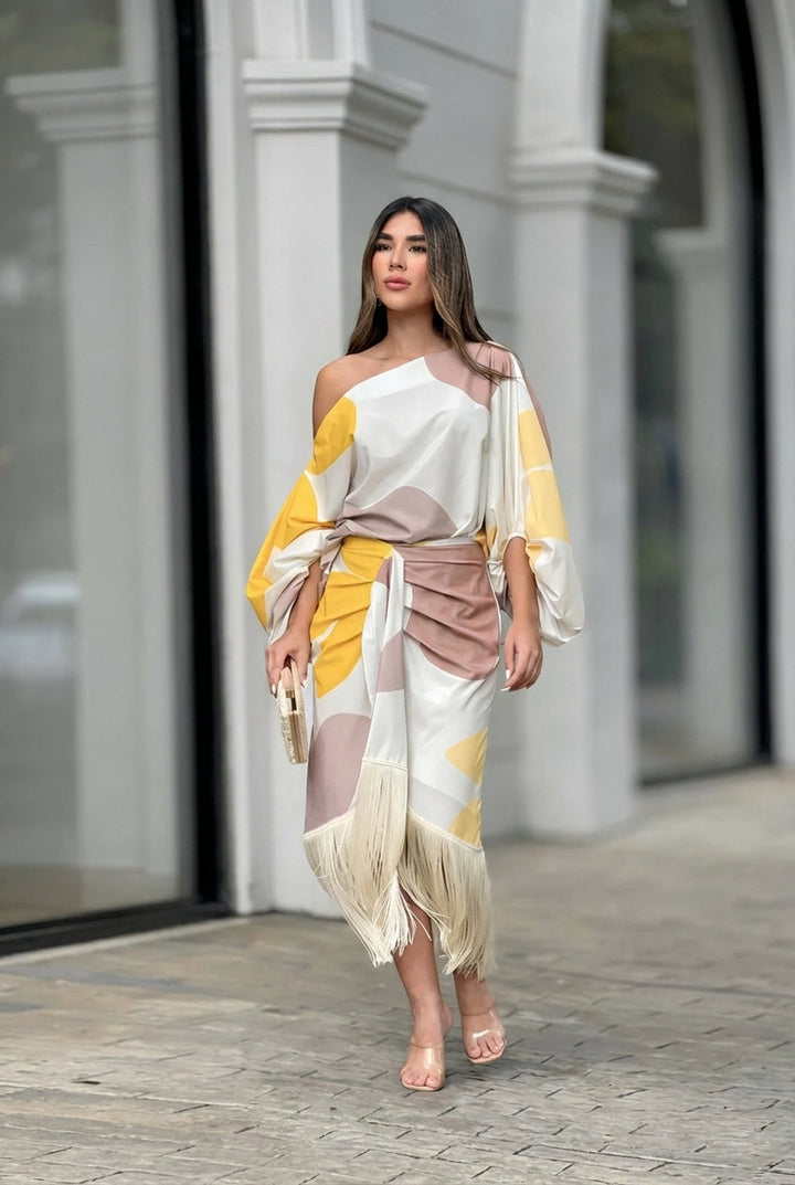 Thisbe | Damen Fransen One-Shoulder Midi Set - Image 2