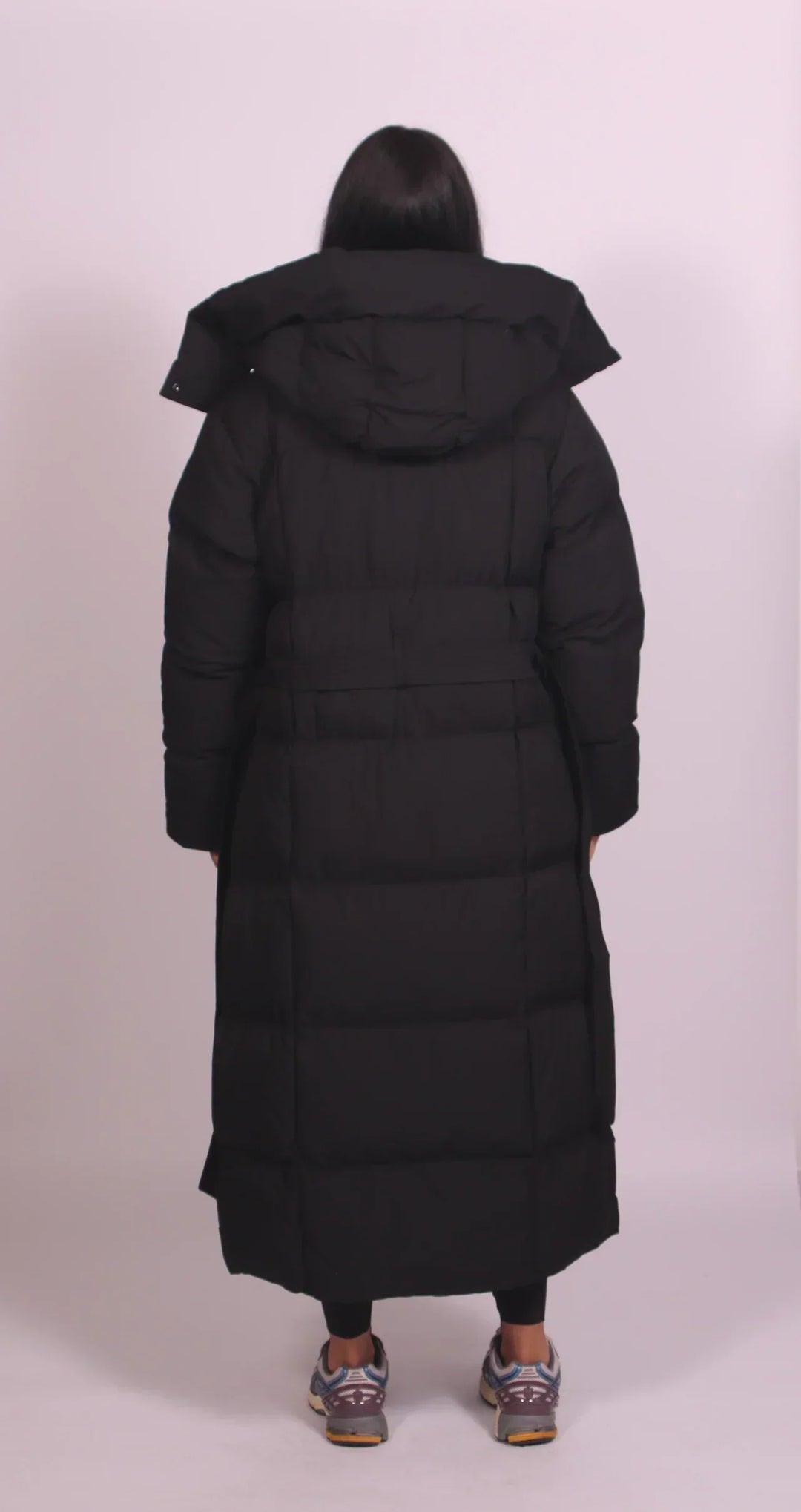 Valduna | Damen Langer Steppmantel mit Kapuze - Dark Brown - Image 4