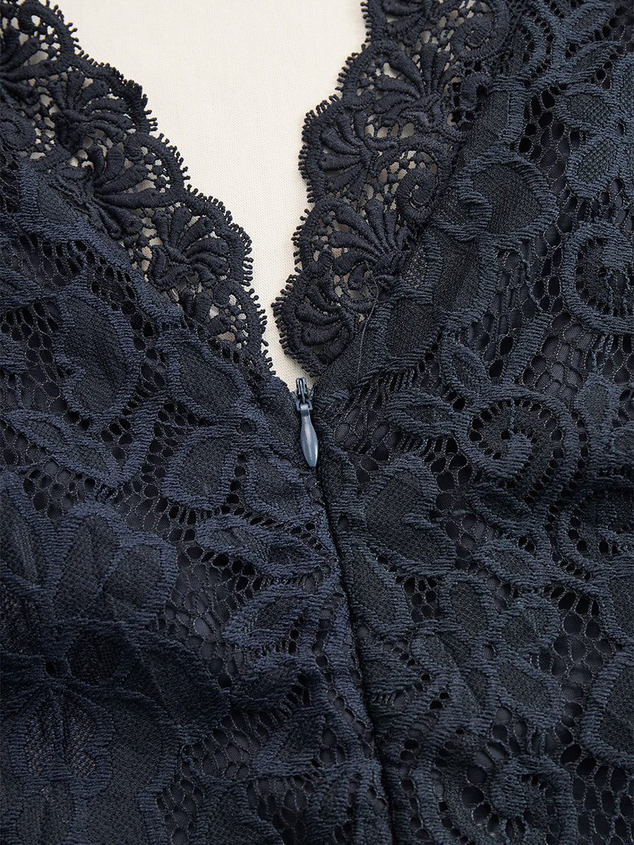 Valentina | Damen Spitzen Ärmellos Midikleid - Navy - Image 6