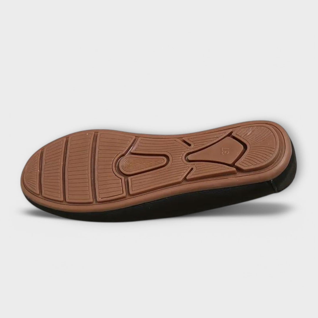 Veldra | Damen Slipper Loafers mit Goldkette - Black - Image 7