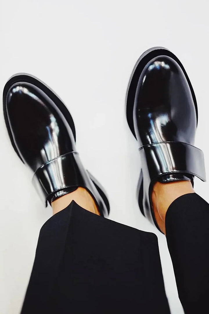 Veldris | Damen Slipper Lackoptik Loafer - Black - Image 2