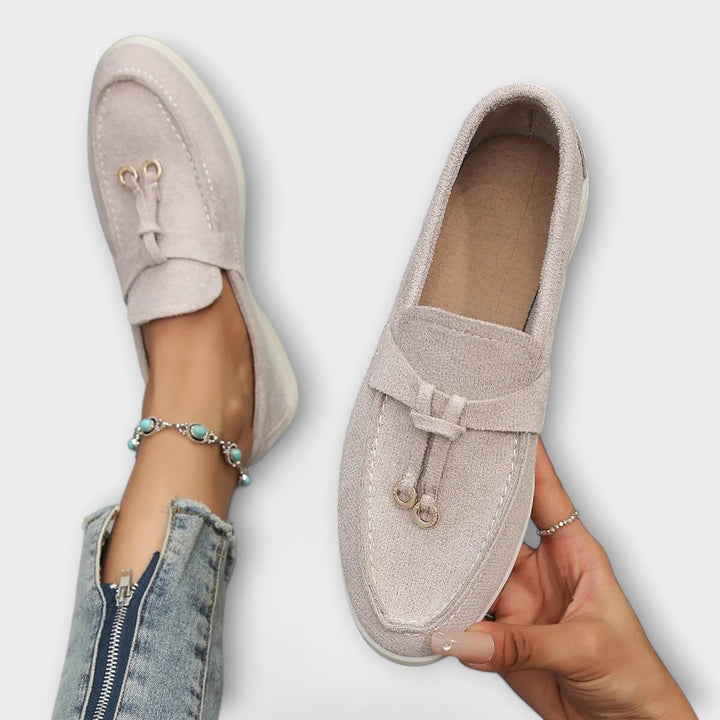 Veldrun | Damen Loafers Flache Slipper Komfortschuhe - Beige - Image 1