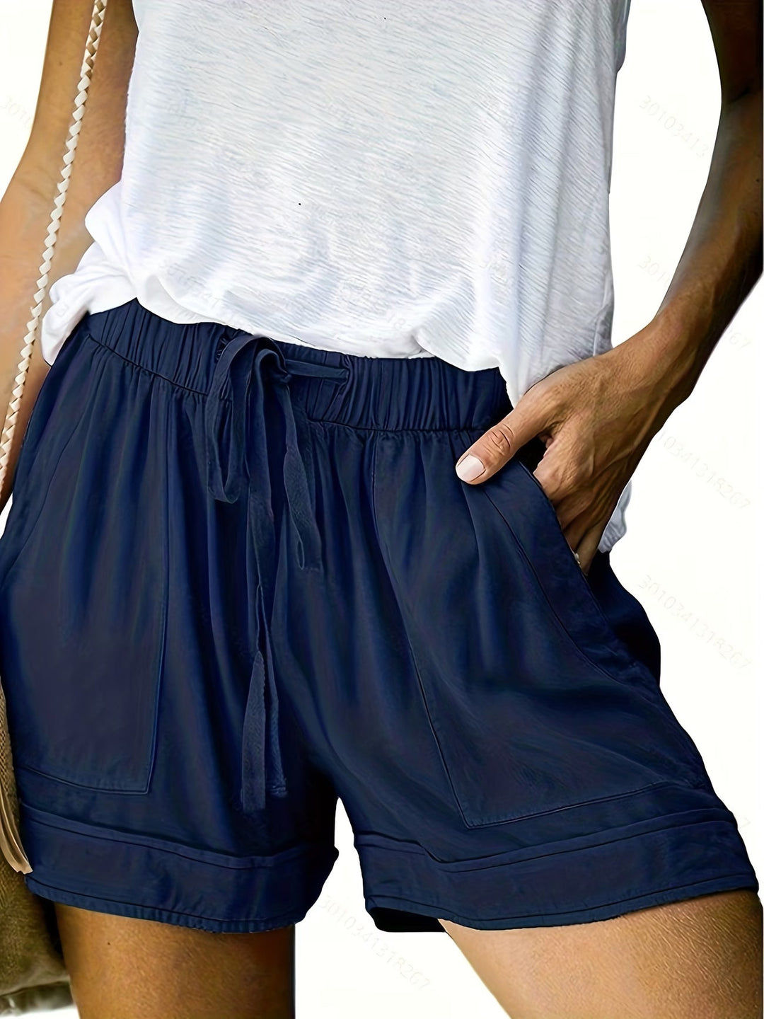 Vella | Damen Shorts Elastischer Bund mit Taschen - Black - Image 5