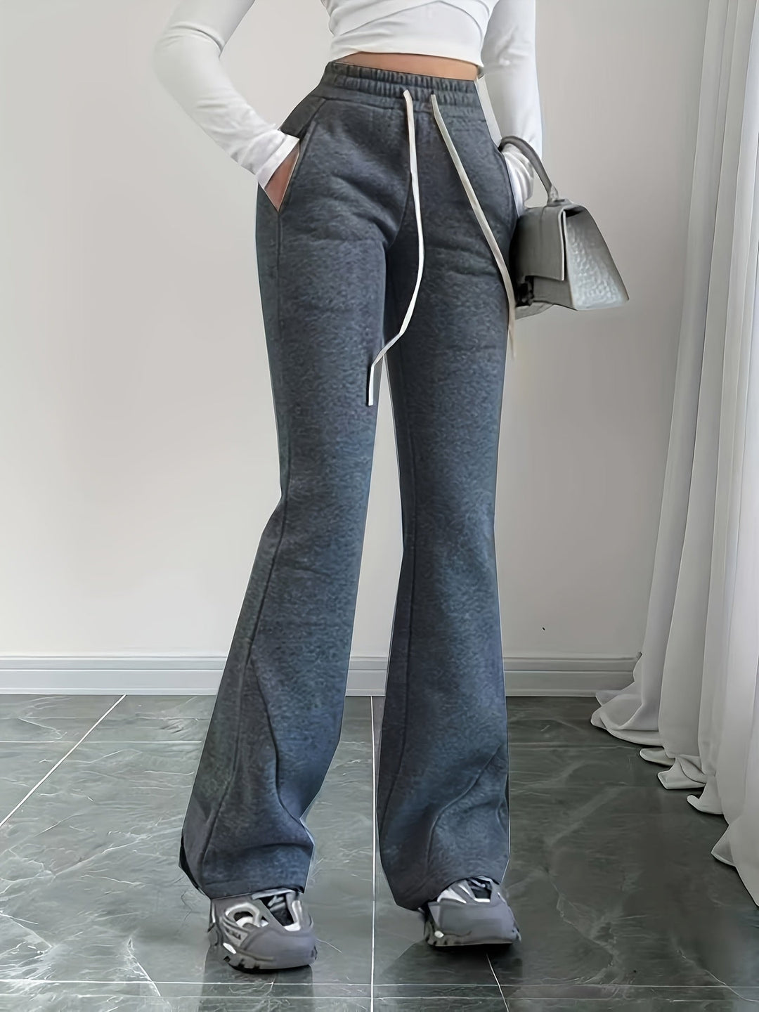 Wencburg | Damen Schlaghose Jogginghose mit Tunnelzug - Black - Image 11