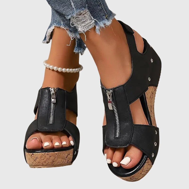 Wilhelmina | Damen Orthopädische Sandalen mit Reißverschluss - Black - Image 9