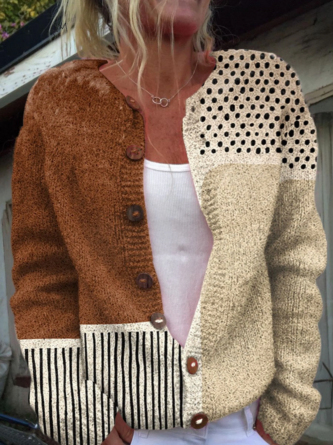 Wiltrud | Damen Patchwork Strickjacke mit Knöpfen - Image 1