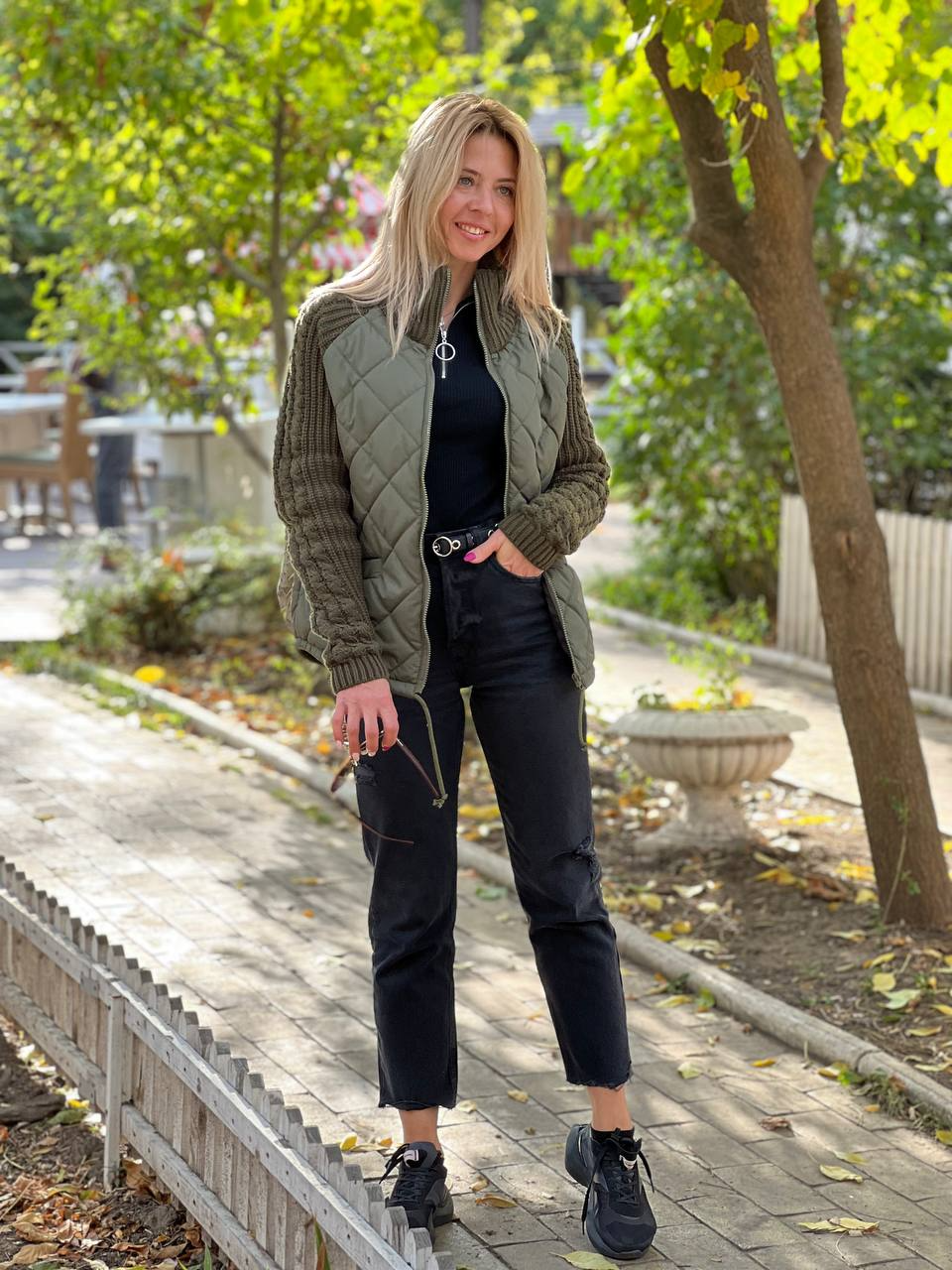 Wiltrud | Damen Steppjacke mit Strickärmeln - Light Grey - Image 7