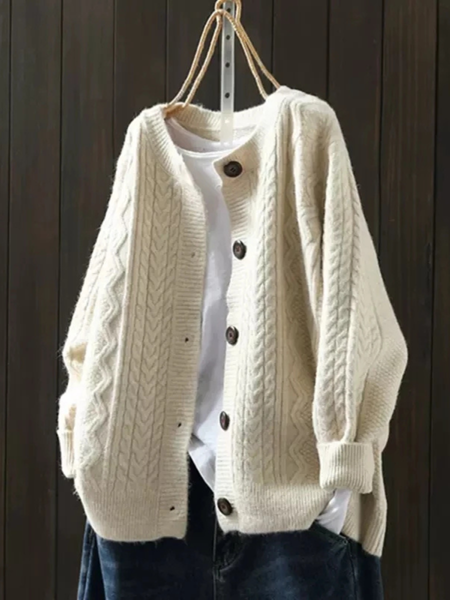 Wiltrud | Damen Zopfmuster Strickjacke Oversized - Cream - Image 1
