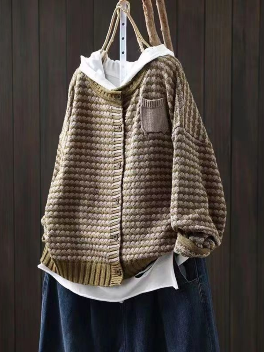 Wulfara | Damen Oversized Strickjacke mit Knopfleiste - Brown - Image 2