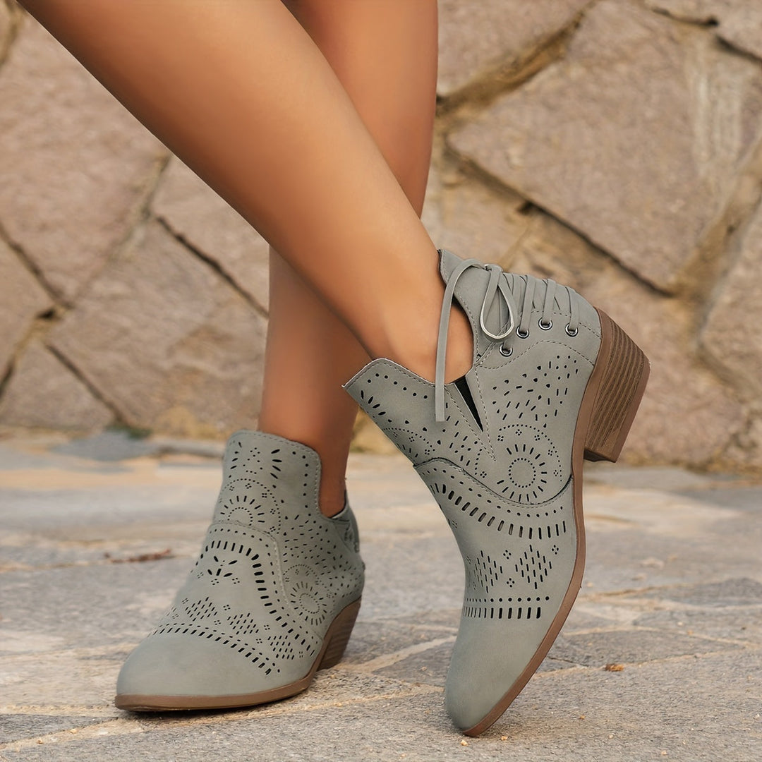 Wulfeke | Damen Stiefeletten mit Cutout-Detail - Sage - Image 1