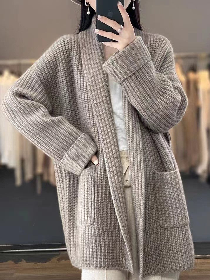 Wulfhild | Damen Oversize Strickjacke mit Taschen - Cream - Image 5